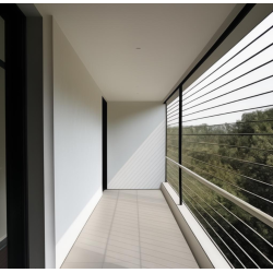 居家防墜最重要，隱形鐵窗為您的居家安全把關